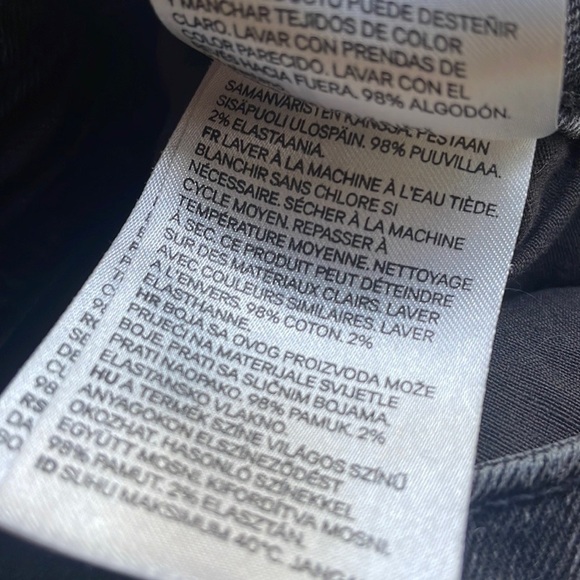 H & M Divided black high rise Denim distressed Size 4 - Picture 5 of 8